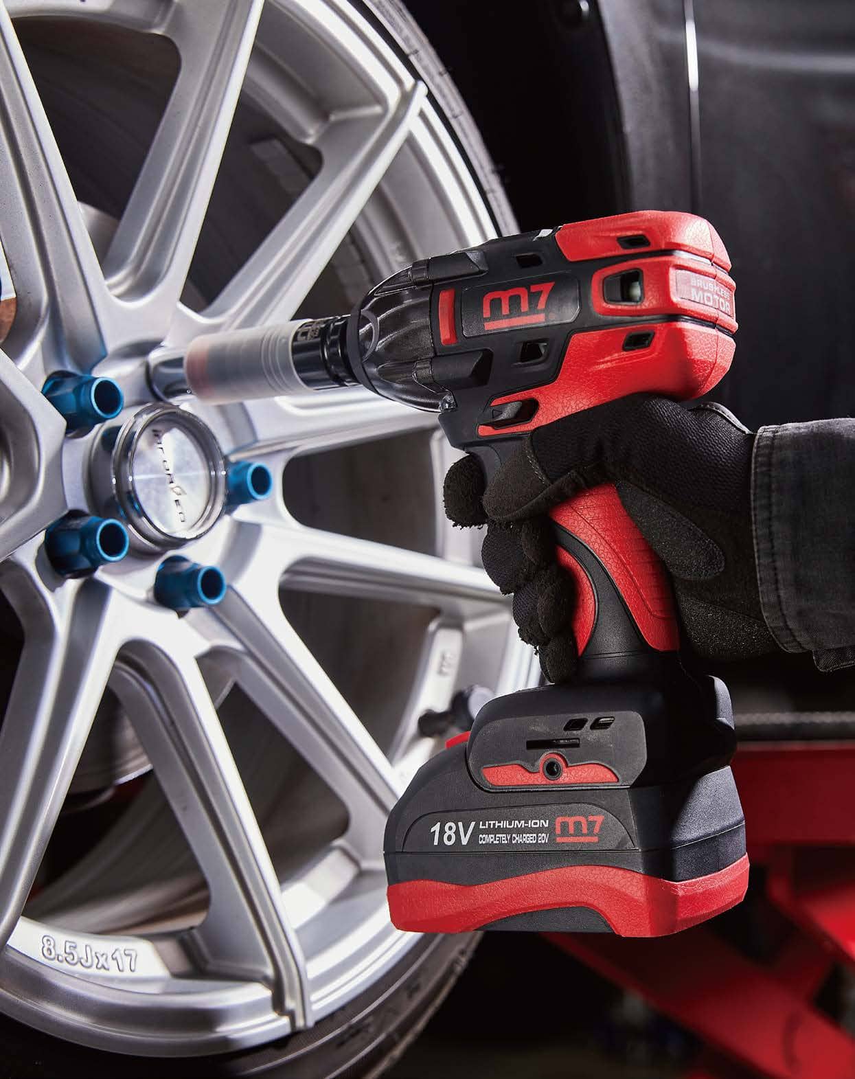 AKU rázové utahováky Mighty Seven – síla a mobilita v jednom